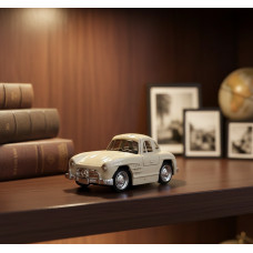 Миниатюрная металлическая модель автомобиля в бежевом цвете, аксессуар для рабочего стола