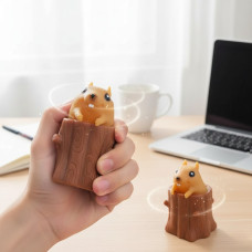 Игрушка антистресс "Выпрыгивающая белка" фуфлик Белочка из пенька (коричневая)